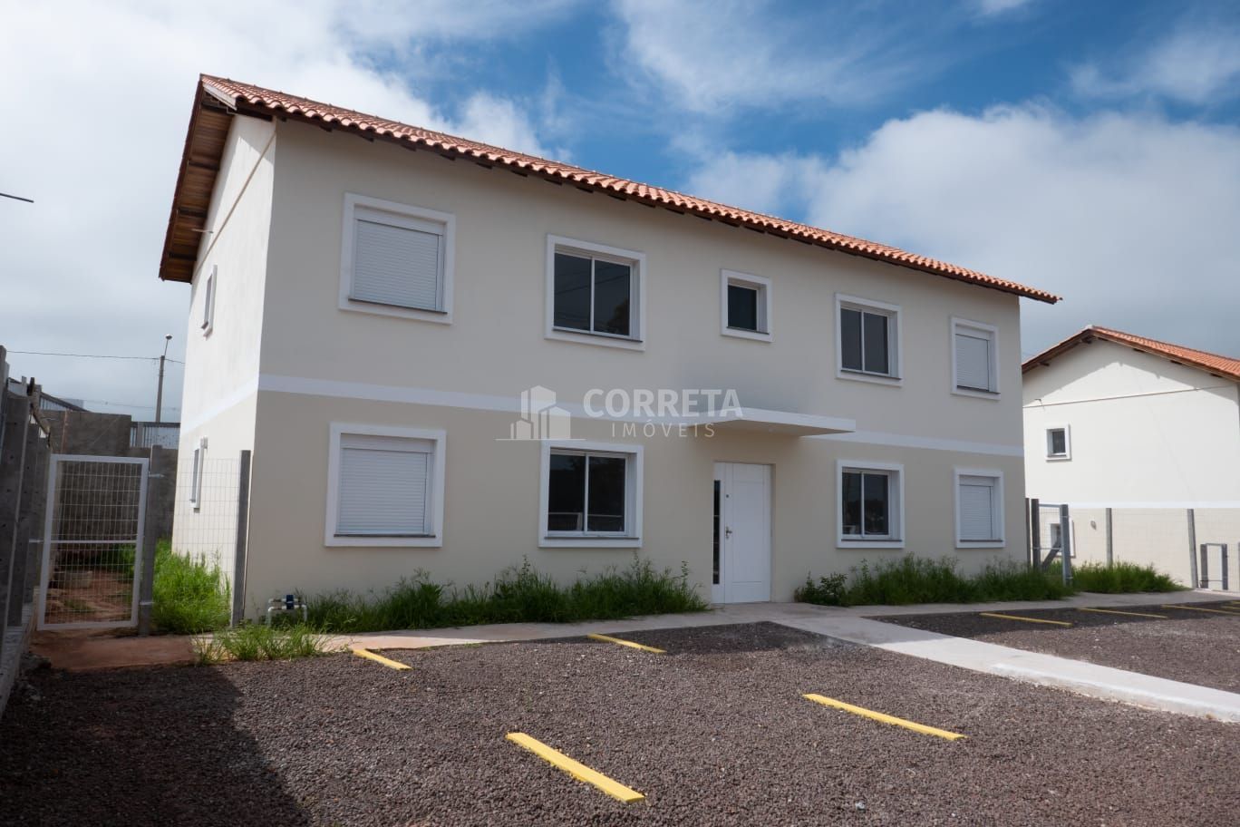 Apartamento à venda com 2 quartos, 48m² - Foto 2