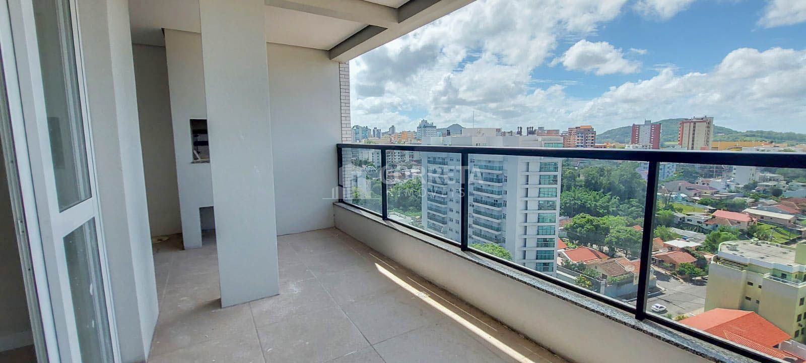 Apartamento à venda com 3 quartos, 153m² - Foto 6