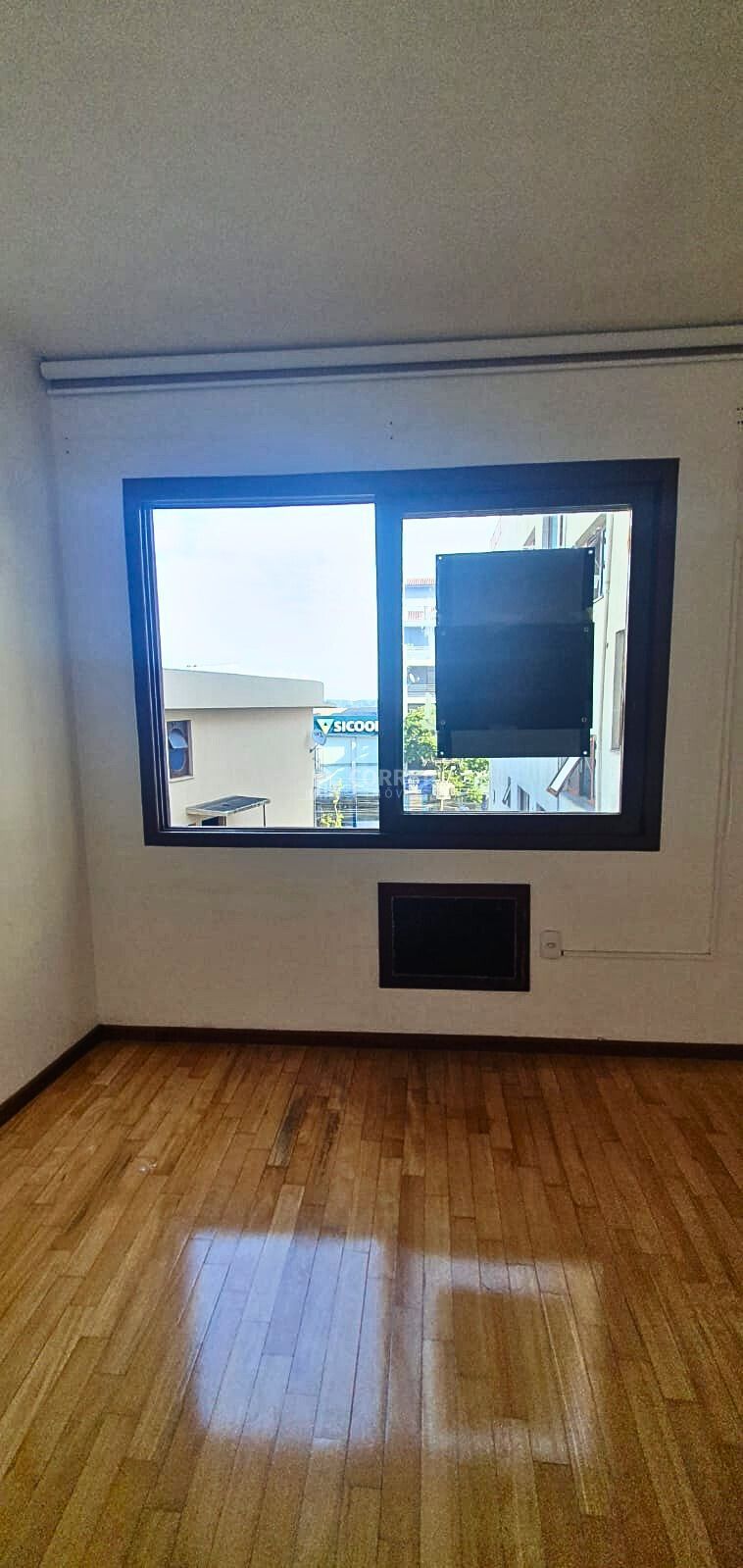 Apartamento à venda com 2 quartos, 65m² - Foto 2