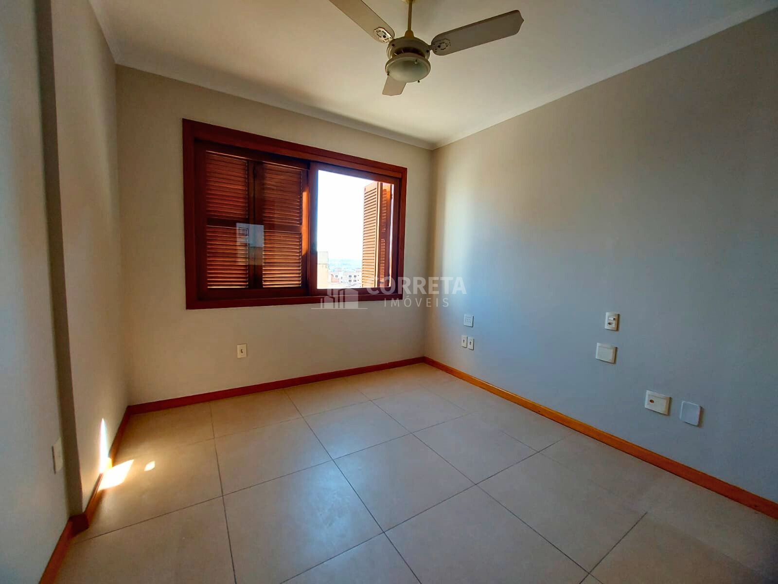Apartamento para alugar com 4 quartos, 255m² - Foto 10