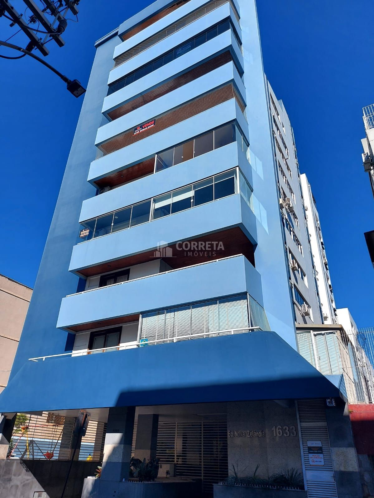 Apartamento Lindo 3 Dormitórios , bem localizado Bairro centro | Santa Maria - R