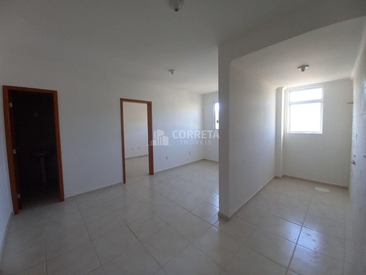 Apartamento à venda e aluguel com 1 quarto, 35m² - Foto 2