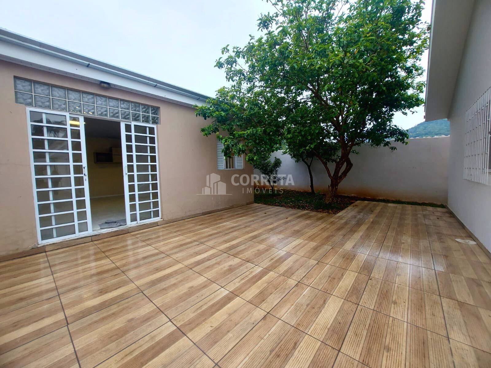 Casa à venda com 3 quartos, 100m² - Foto 17