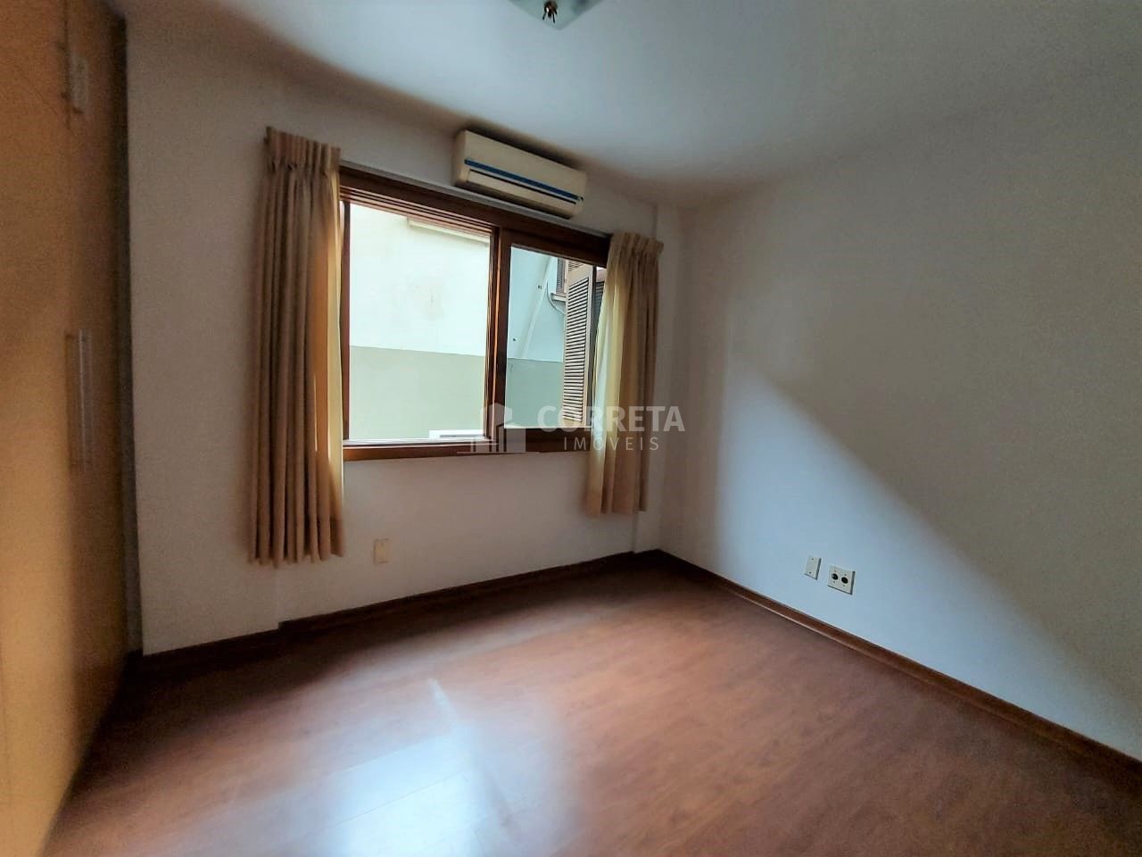 Apartamento à venda com 3 quartos, 252m² - Foto 19