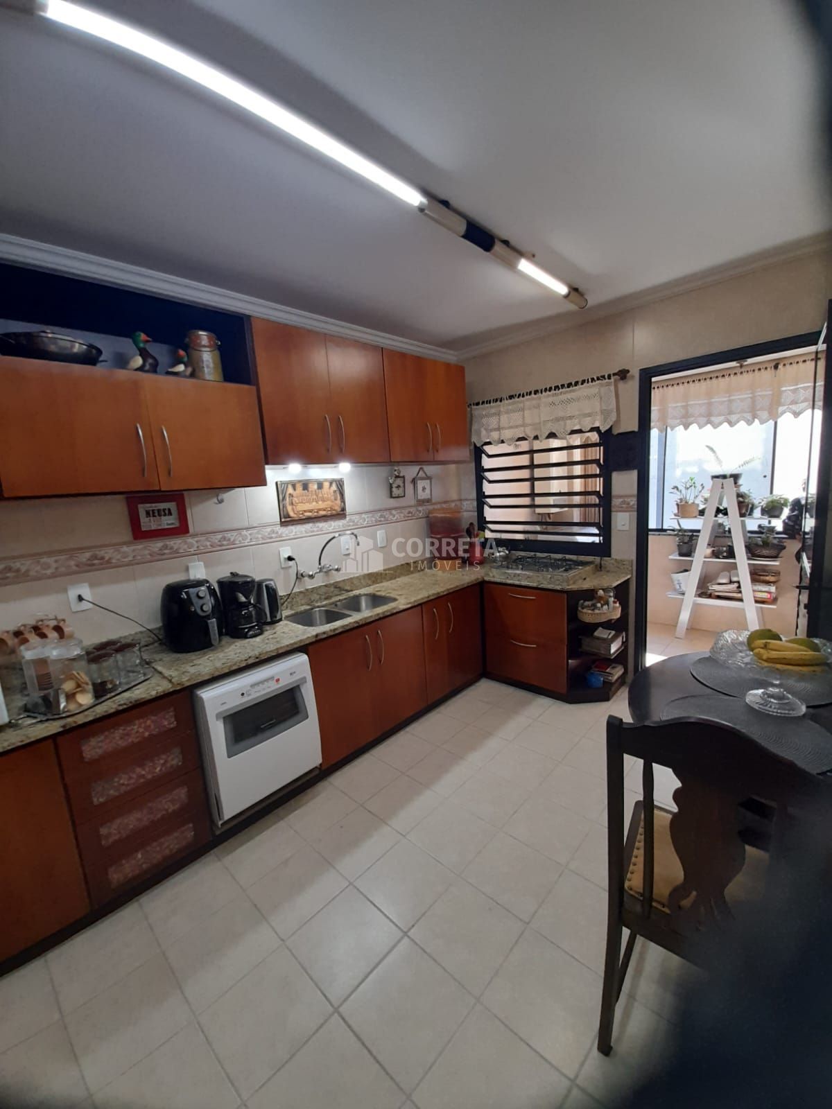 Apartamento à venda com 3 quartos, 156m² - Foto 10