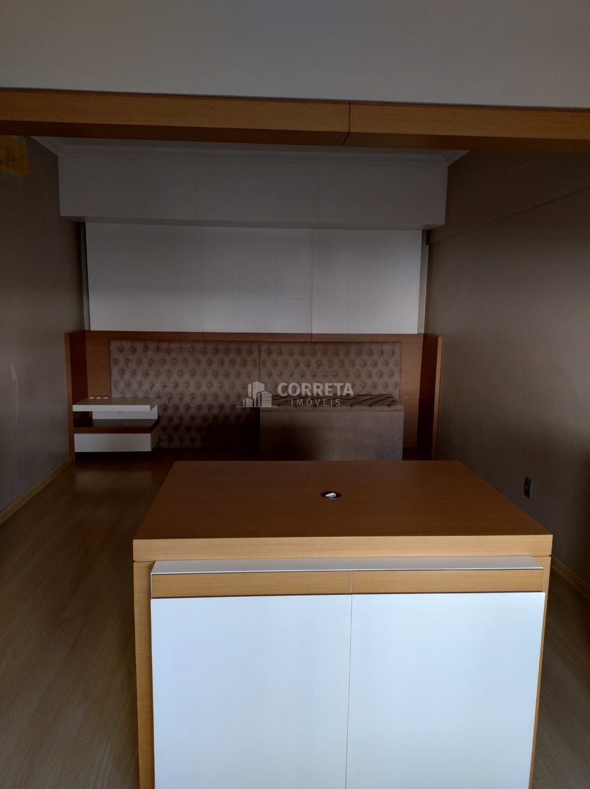 Apartamento à venda com 4 quartos, 235m² - Foto 4