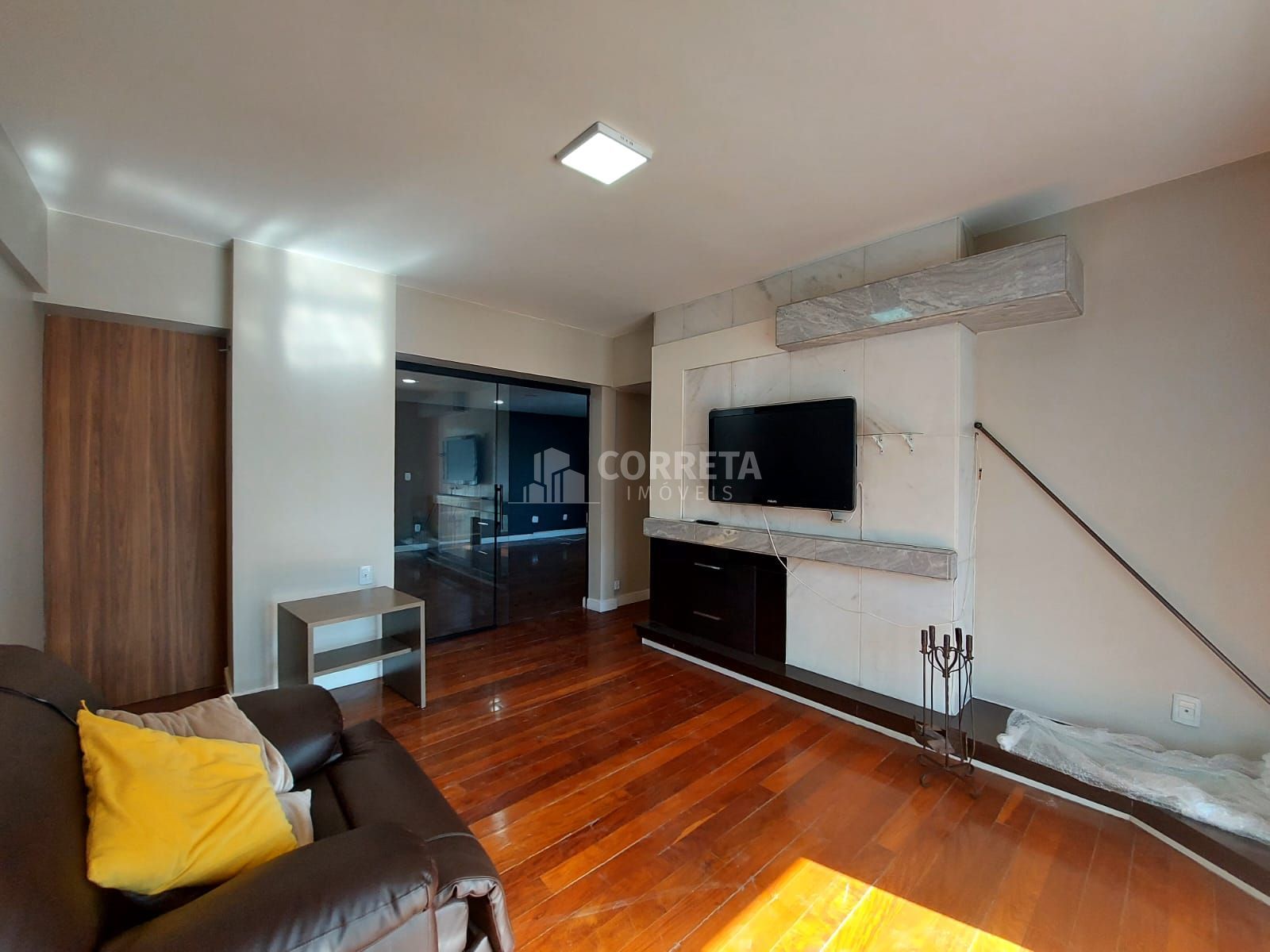 Apartamento à venda com 3 quartos, 217m² - Foto 6