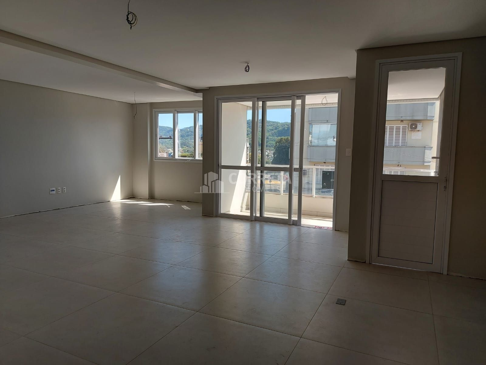 Apartamento à venda com 3 quartos, 121m² - Foto 7