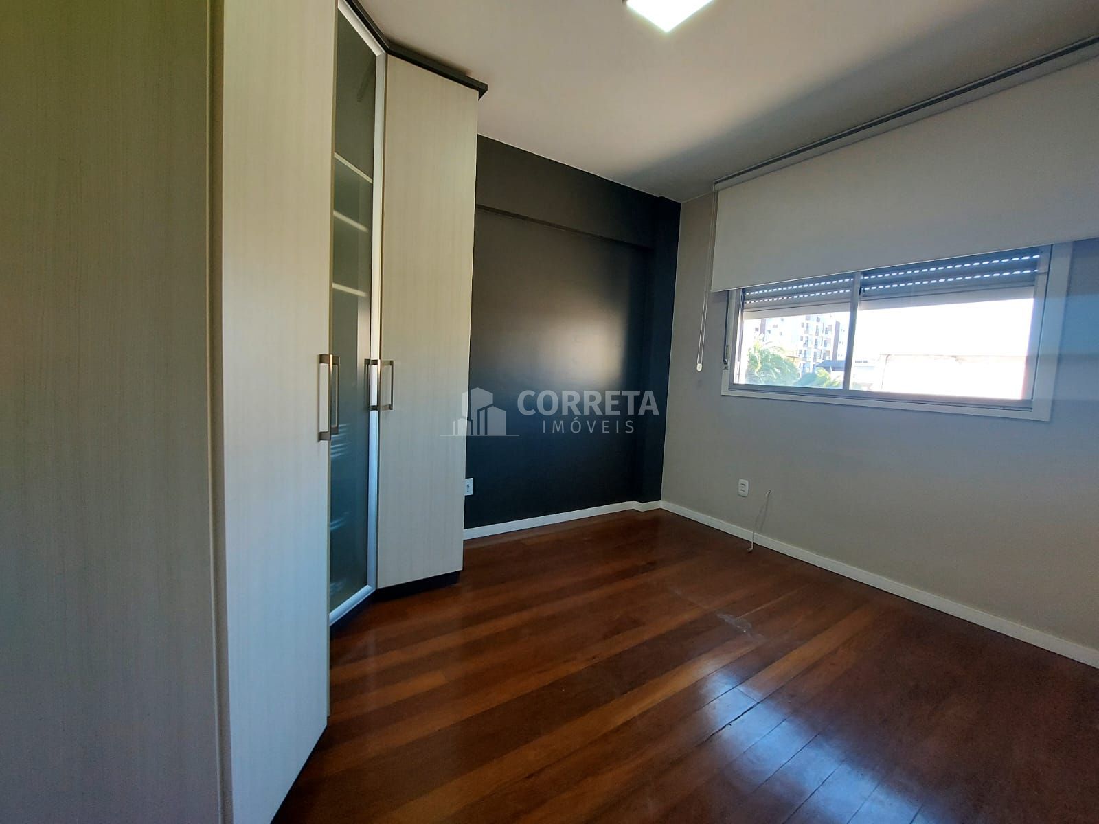 Apartamento à venda com 3 quartos, 217m² - Foto 11