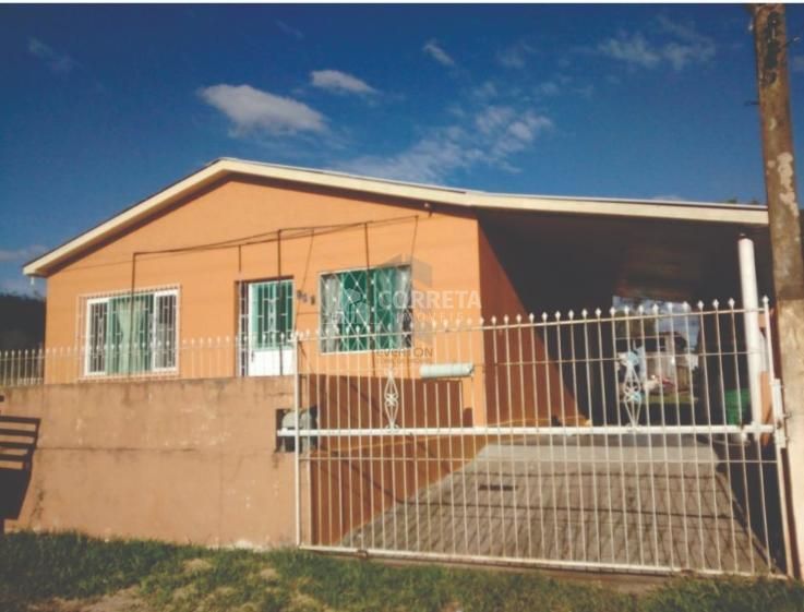 Casa à venda em São Vicente do Sul, bem ampla, com churrasqueira, lareira e pát