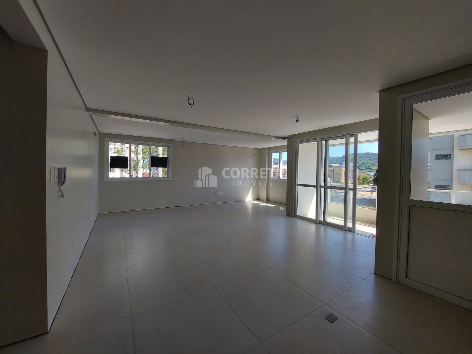 Apartamento à venda com 3 quartos, 121m² - Foto 8