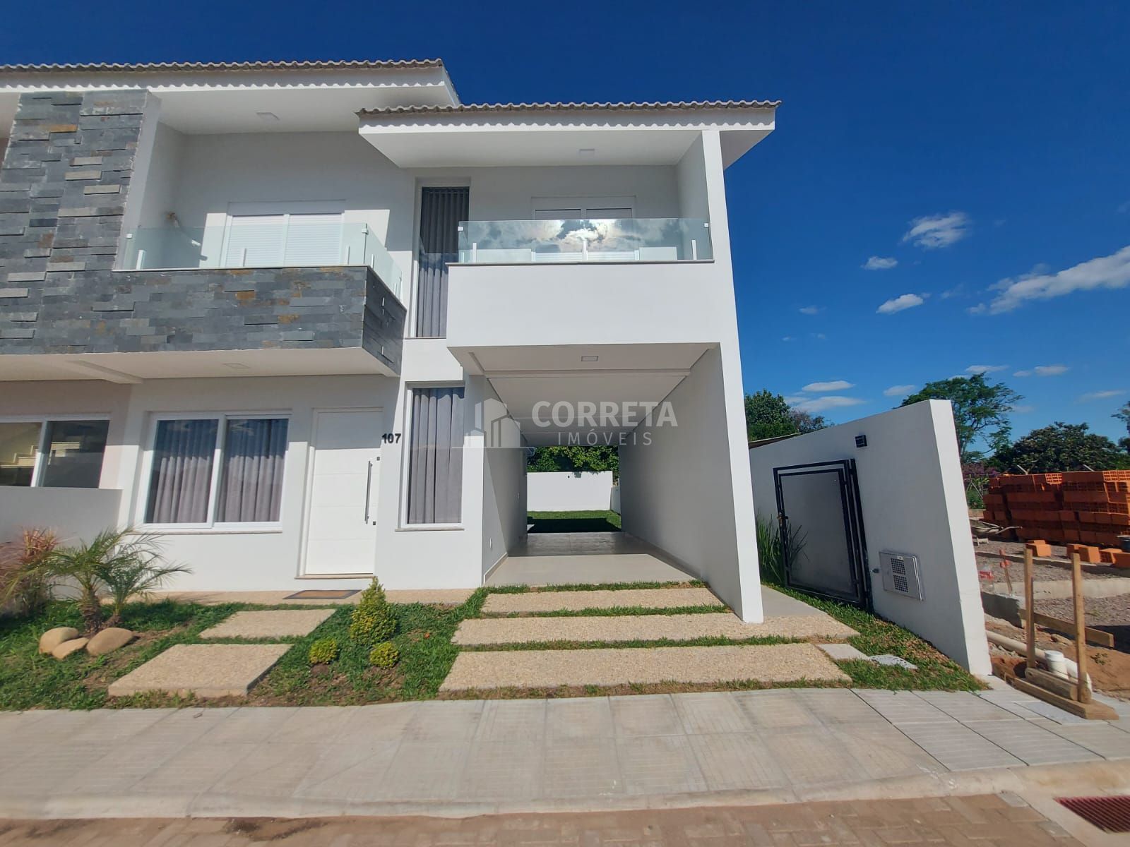 Casa de Condomínio à venda com 3 quartos, 153m² - Foto 1