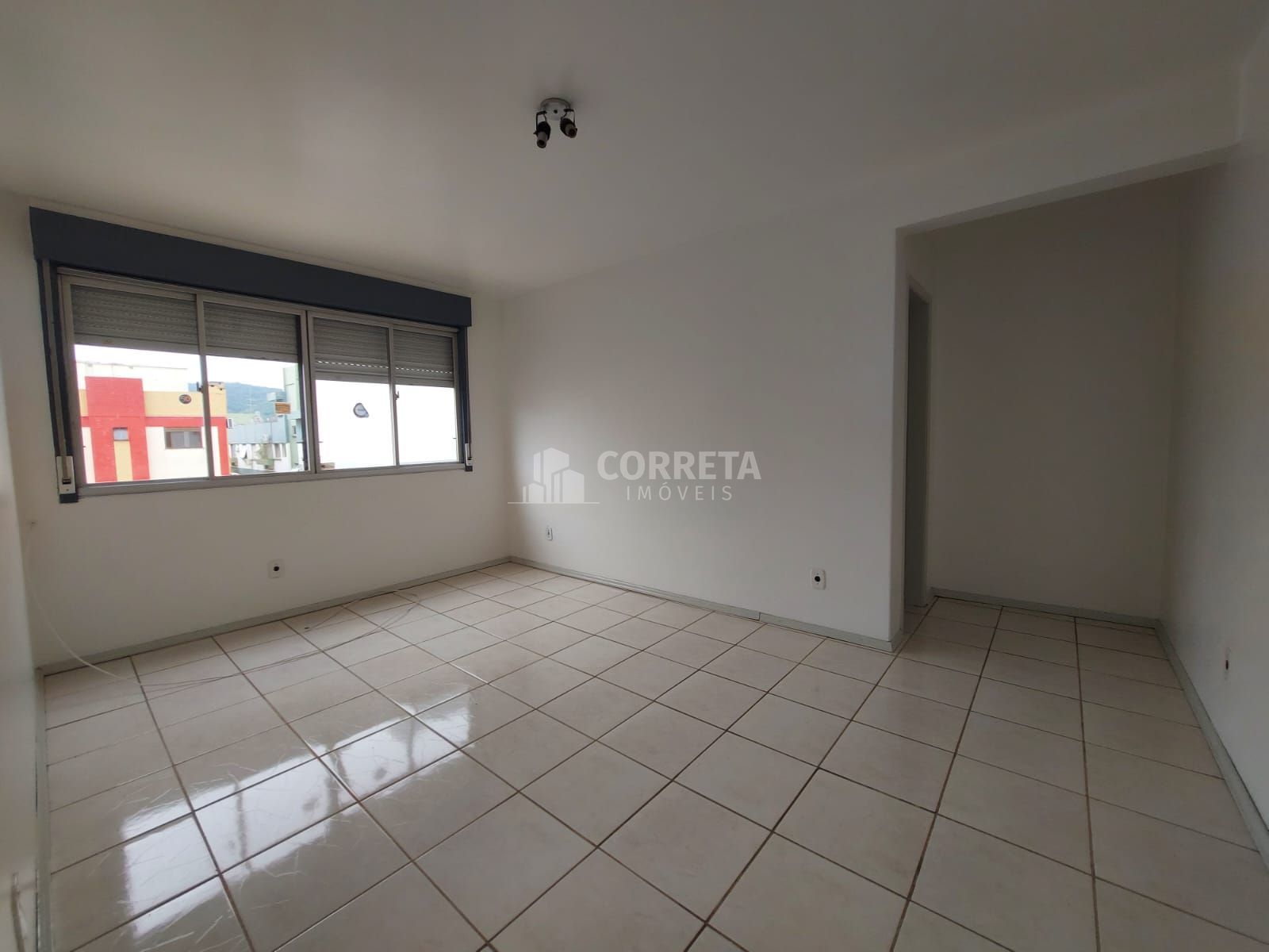 Apartamento à venda com 1 quarto, 45m² - Foto 2