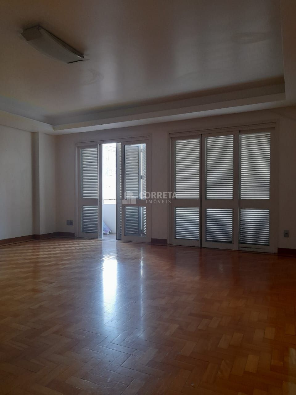 Apartamento à venda com 4 quartos, 235m² - Foto 3