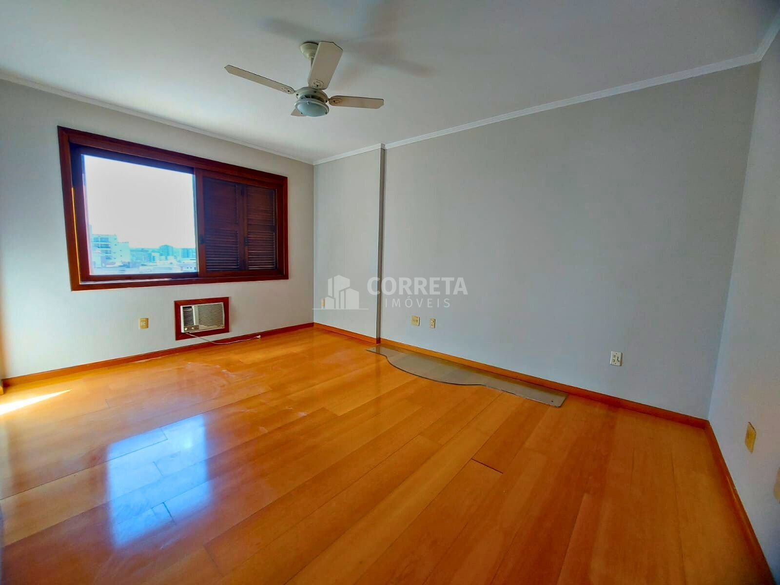 Apartamento para alugar com 4 quartos, 255m² - Foto 9