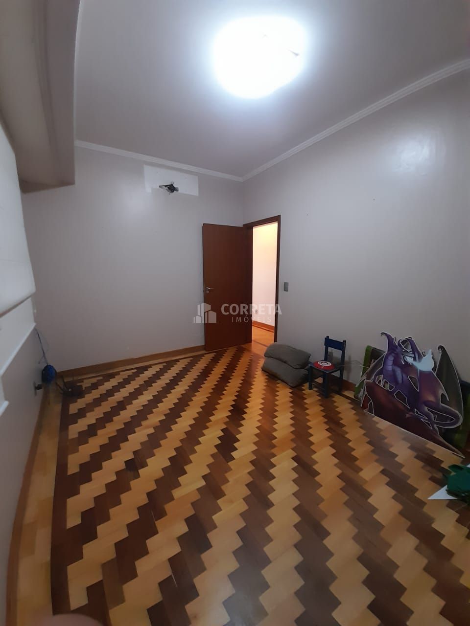 Apartamento à venda com 4 quartos, 235m² - Foto 10