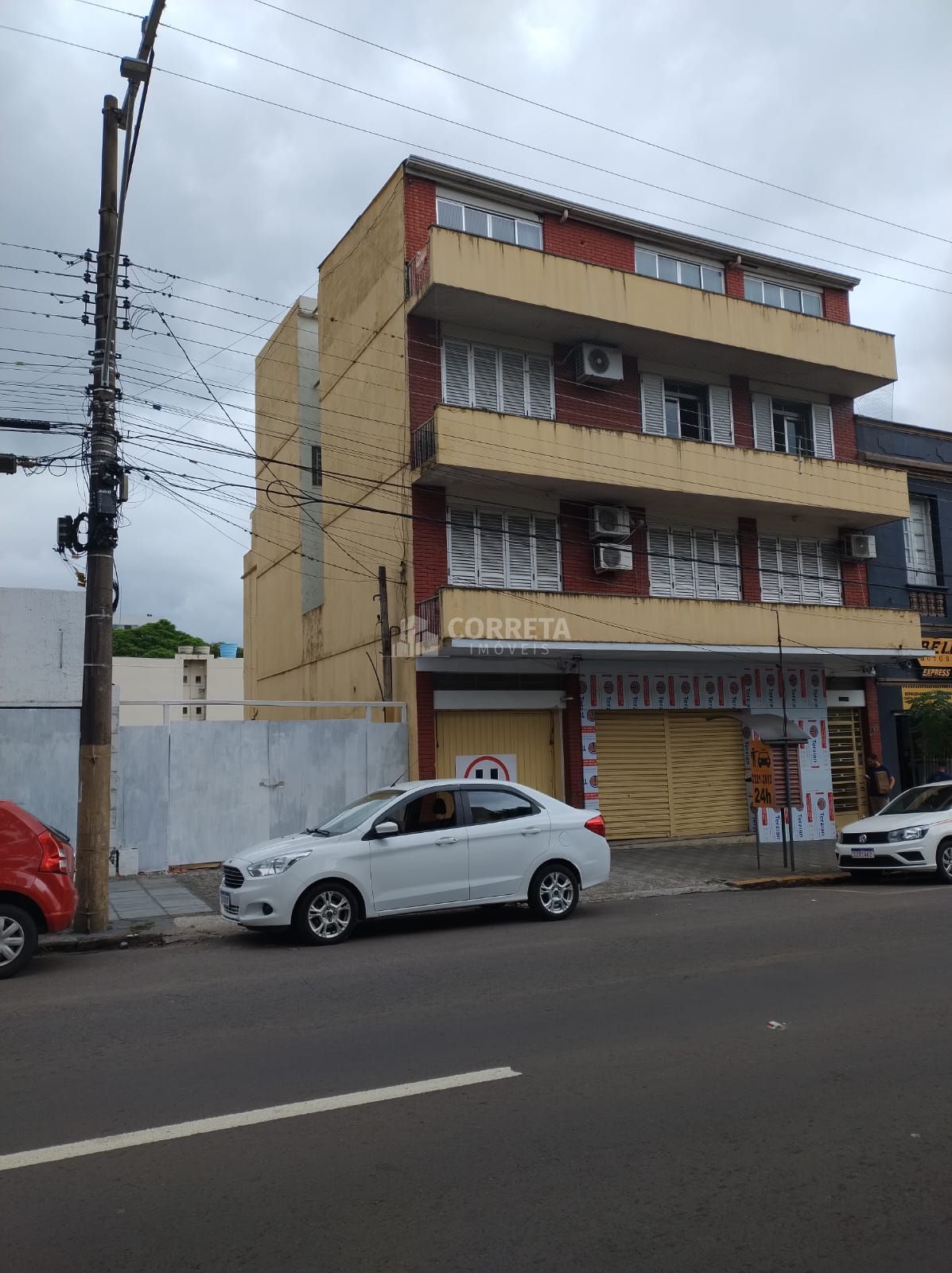 Casa Comercial à venda com 3 quartos, 600m² - Foto 3