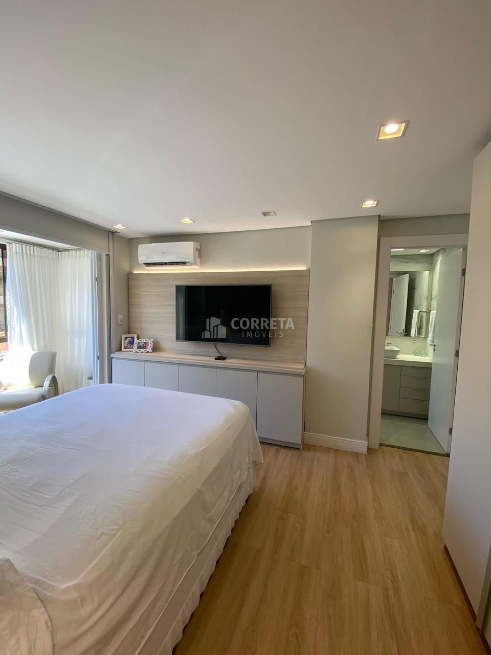 Apartamento à venda com 3 quartos, 150m² - Foto 14