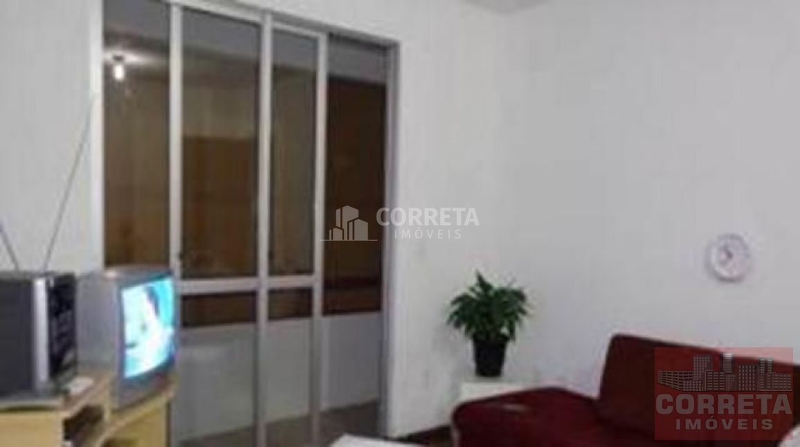 Apartamento à venda com 2 quartos, 70m² - Foto 2