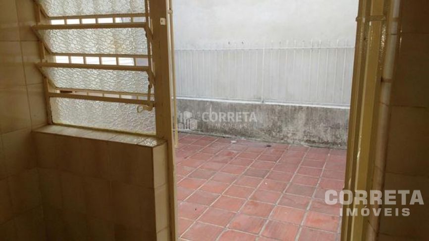 Apartamento à venda com 2 quartos, 66m² - Foto 4