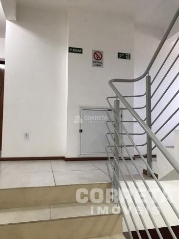 Apartamento à venda com 2 quartos, 62m² - Foto 4