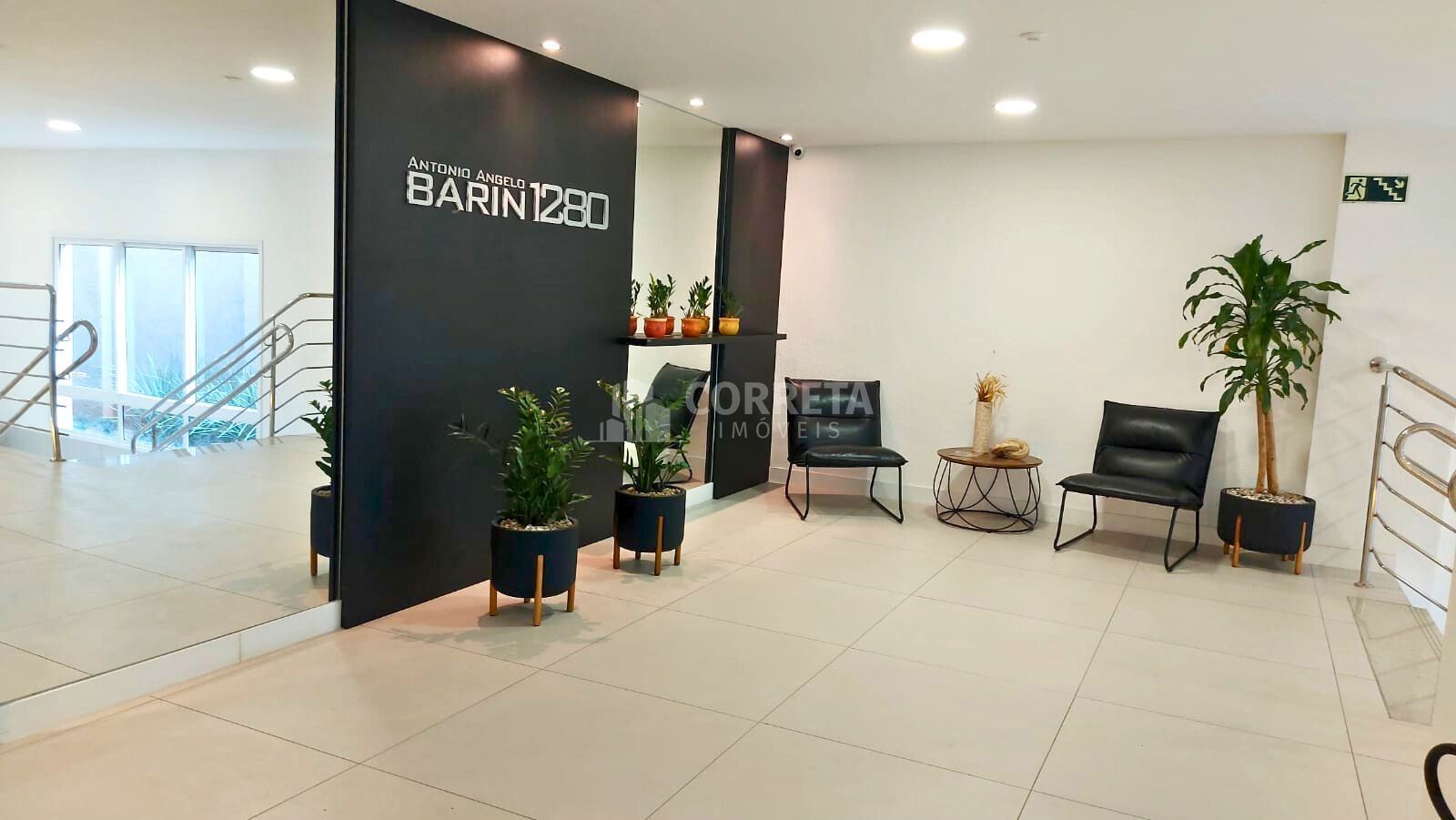 Apartamento à venda com 2 quartos, 68m² - Foto 2