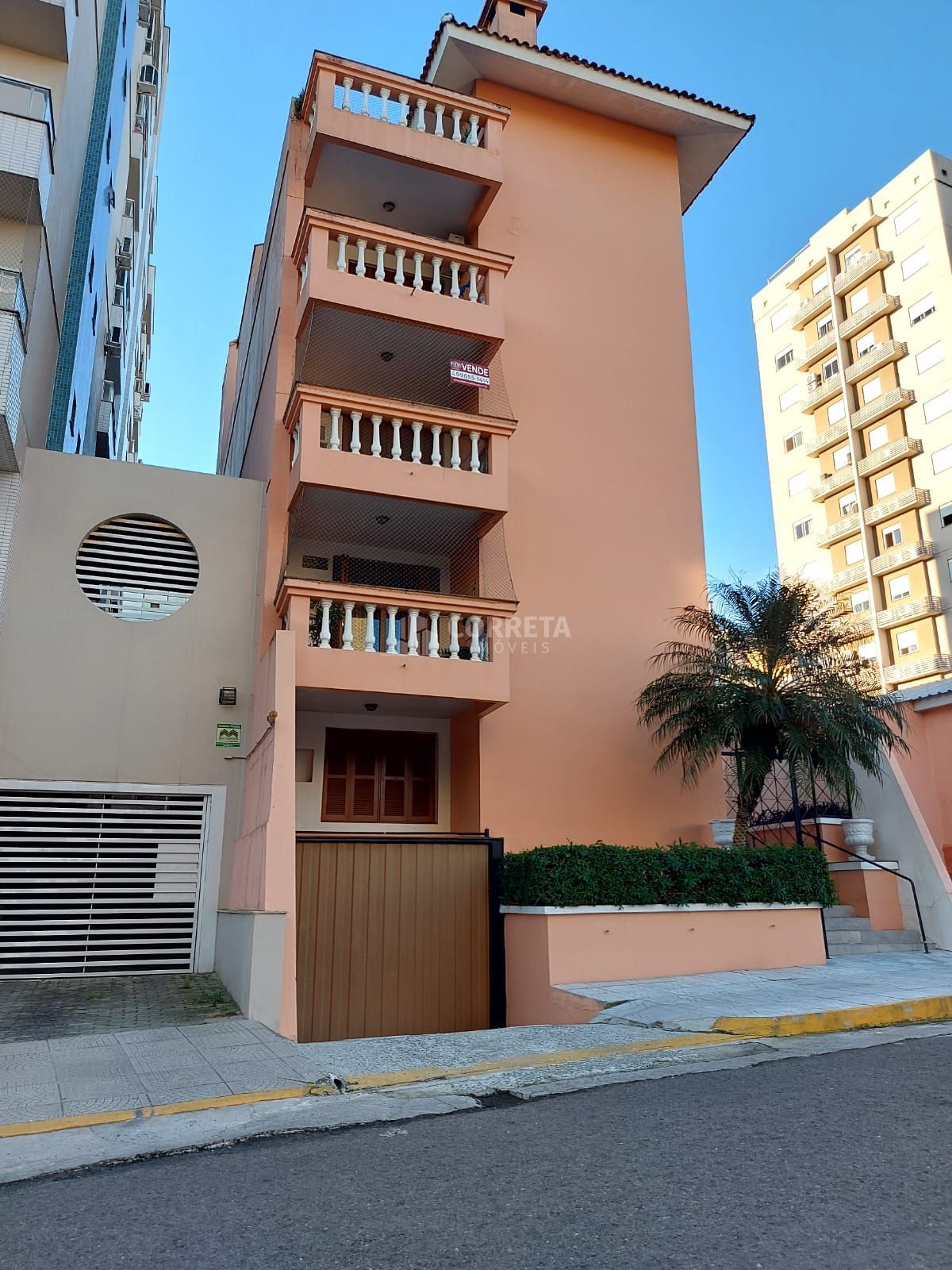 Apartamento à venda com 2 quartos, 80m² - Foto 3