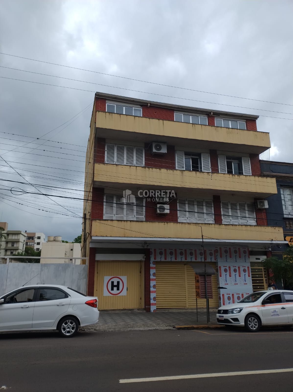 Casa Comercial à venda com 3 quartos, 600m² - Foto 2