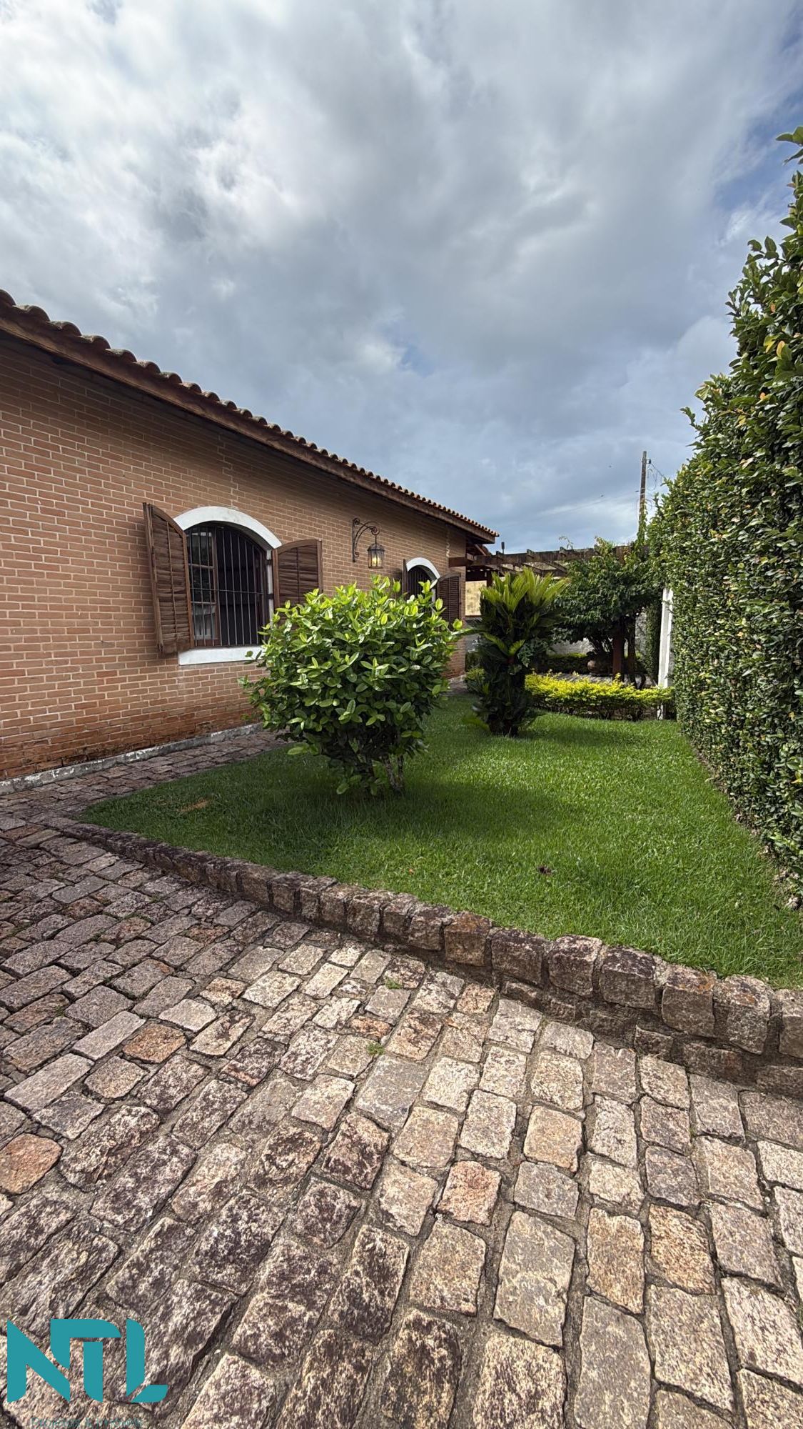 Casa, 4 quartos, 247 m² - Foto 2