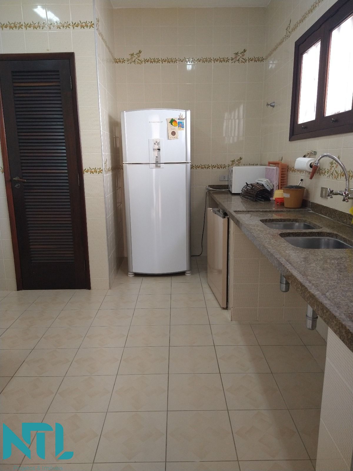 Casa à venda com 4 quartos, 275m² - Foto 12