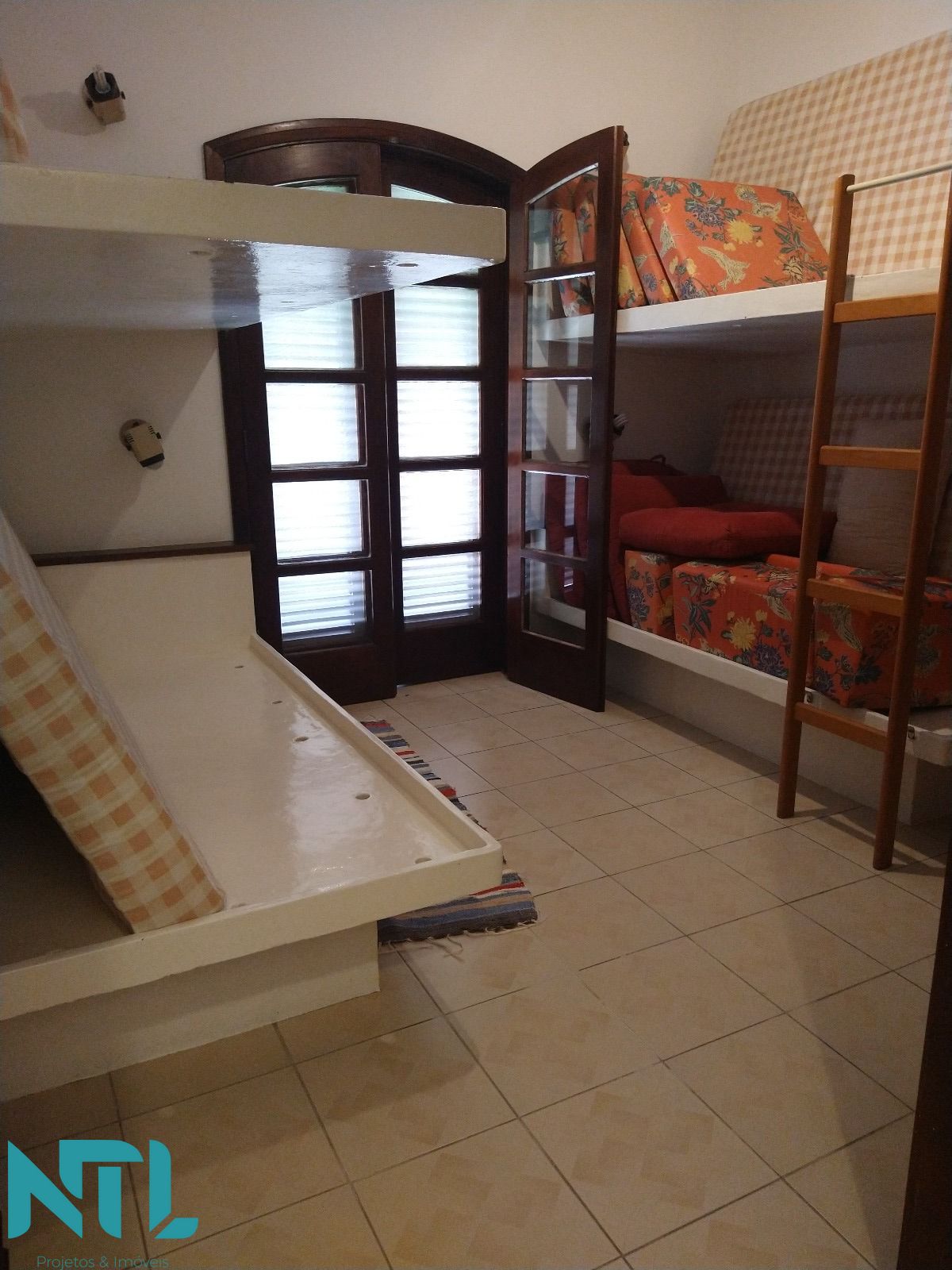 Casa à venda com 4 quartos, 275m² - Foto 20