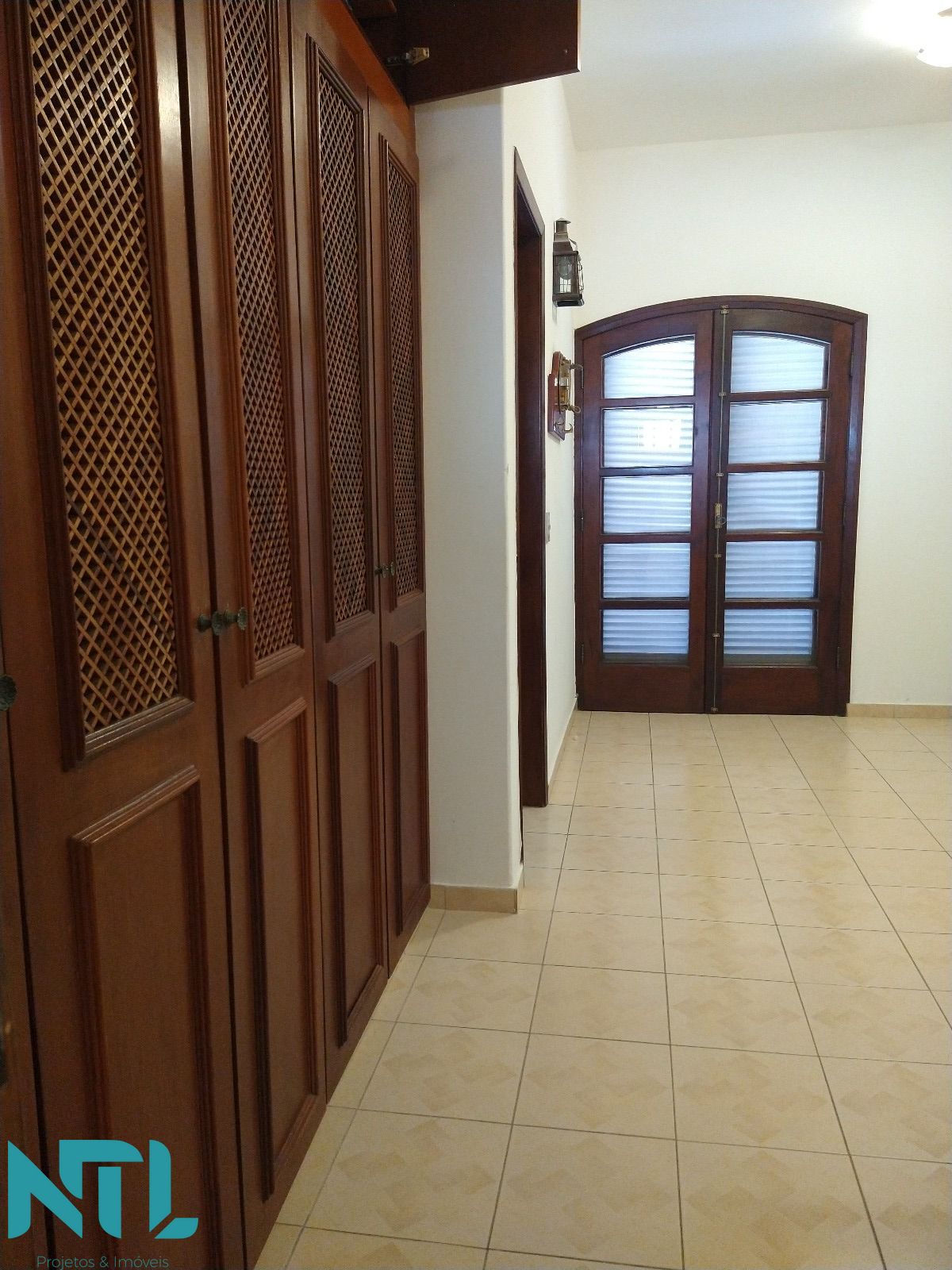 Casa à venda com 4 quartos, 275m² - Foto 15