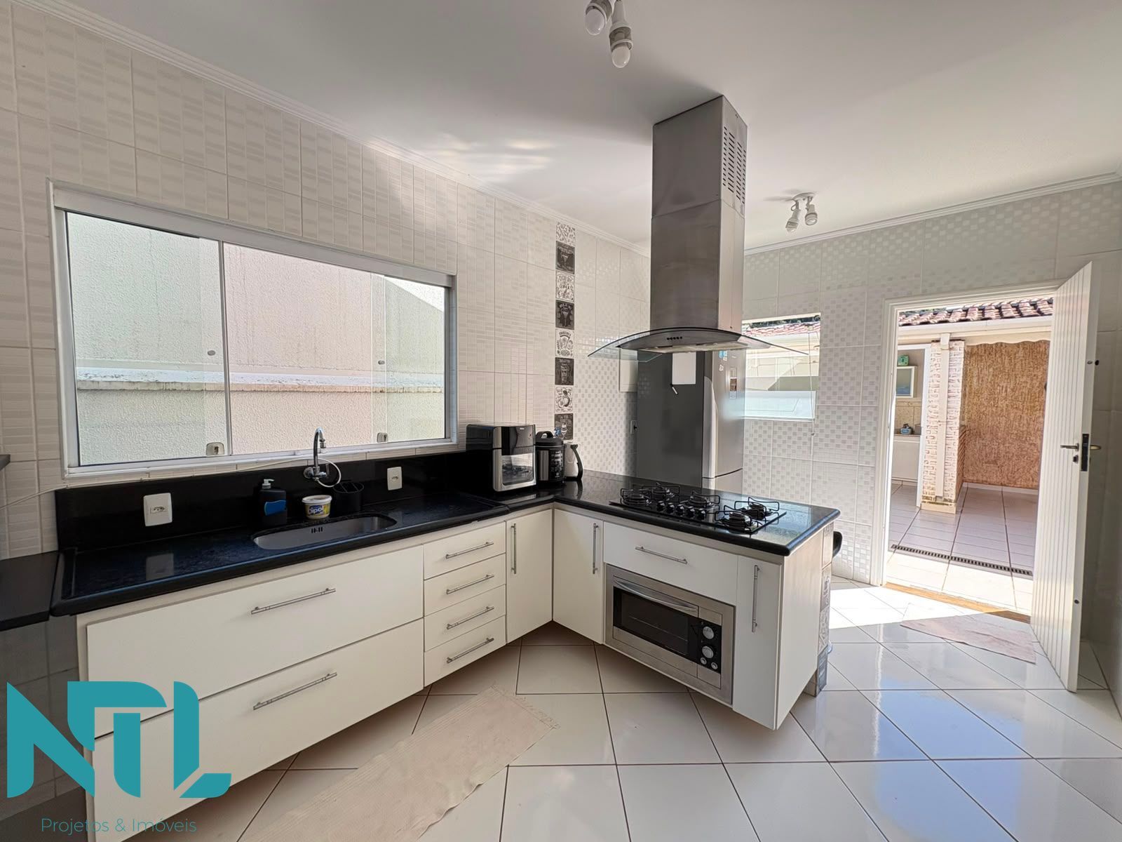 Casa, 4 quartos, 200 m² - Foto 35