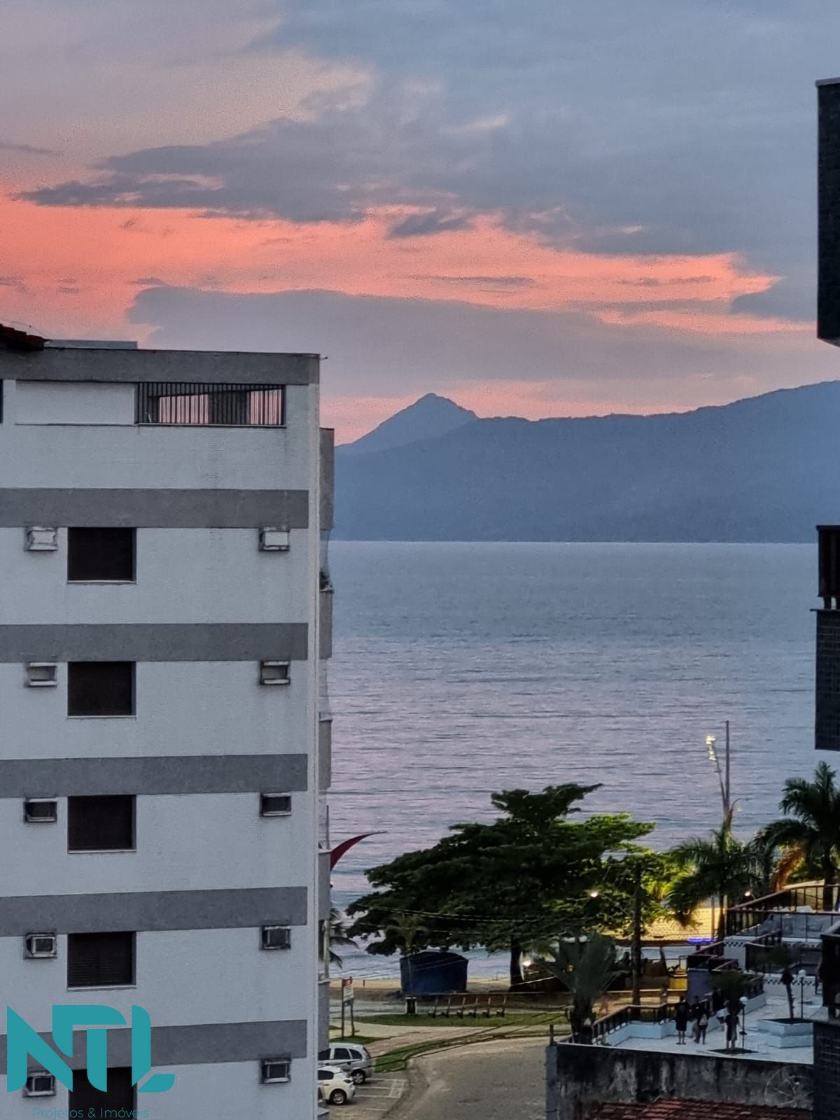 Cobertura à venda com 3 quartos, 216m² - Foto 34