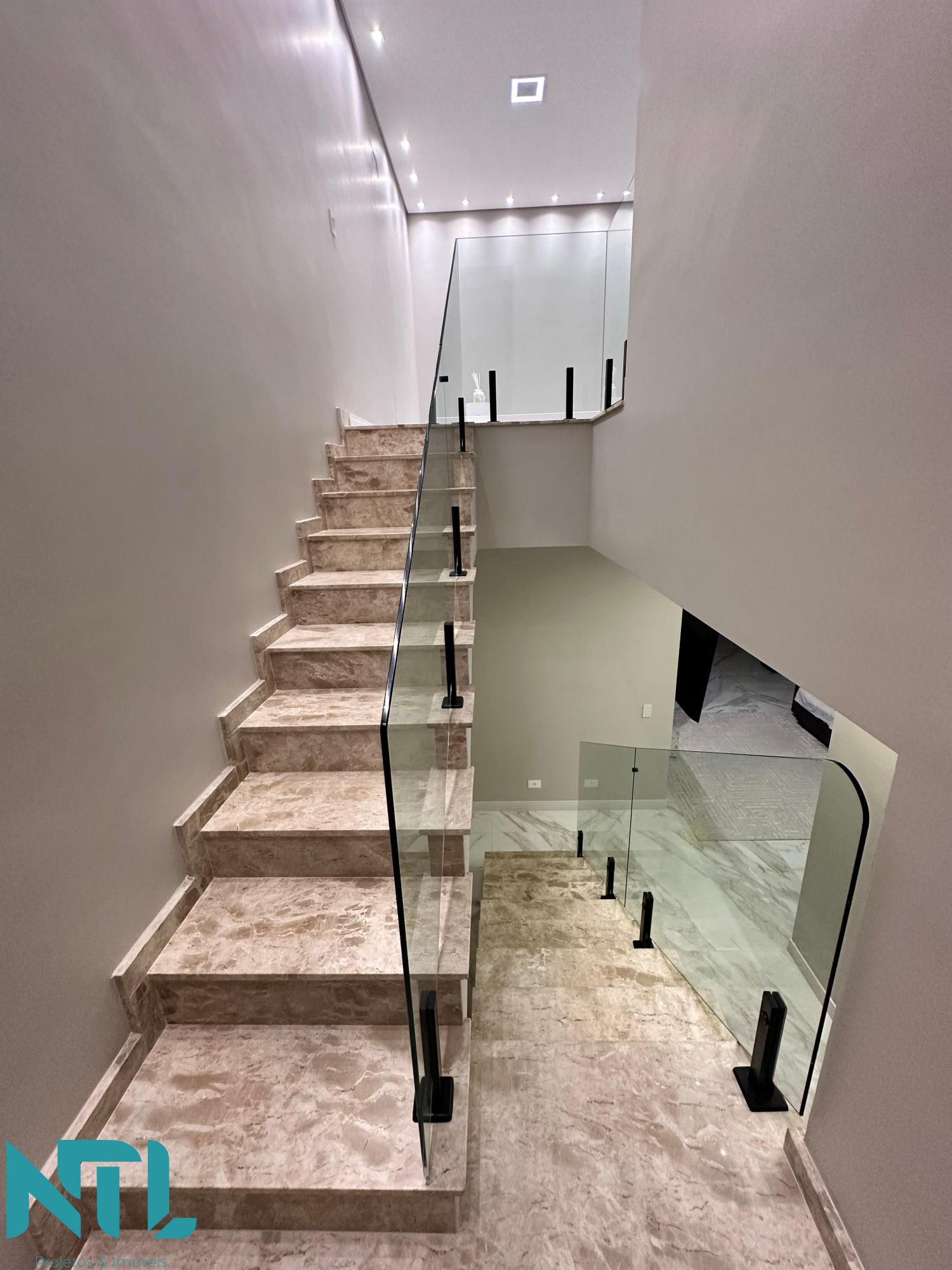 Sobrado à venda com 4 quartos, 194m² - Foto 23