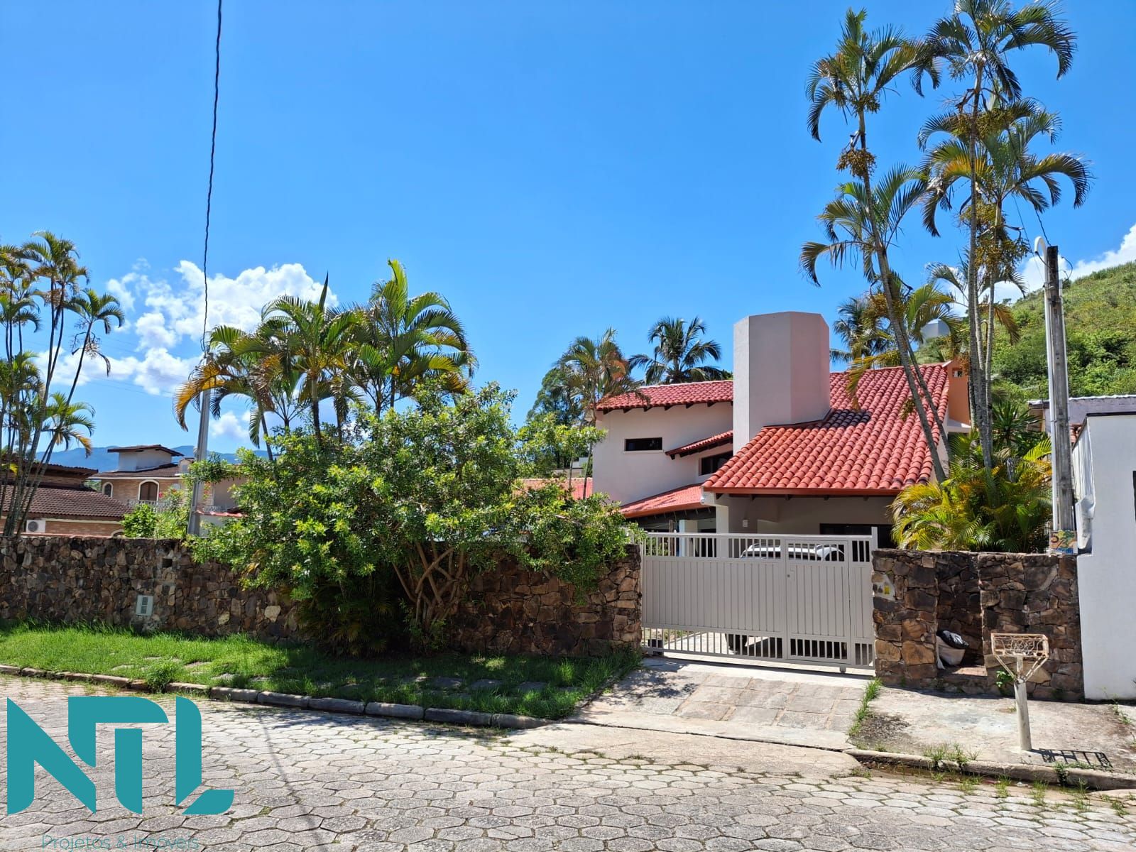 Casa à venda com 3 quartos, 230m² - Foto 80