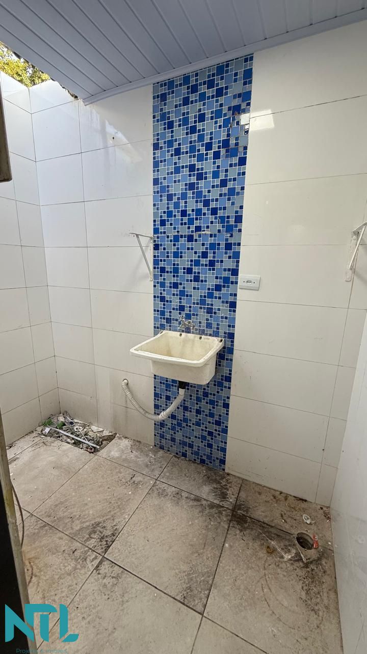 Casa à venda com 2 quartos, 90m² - Foto 18