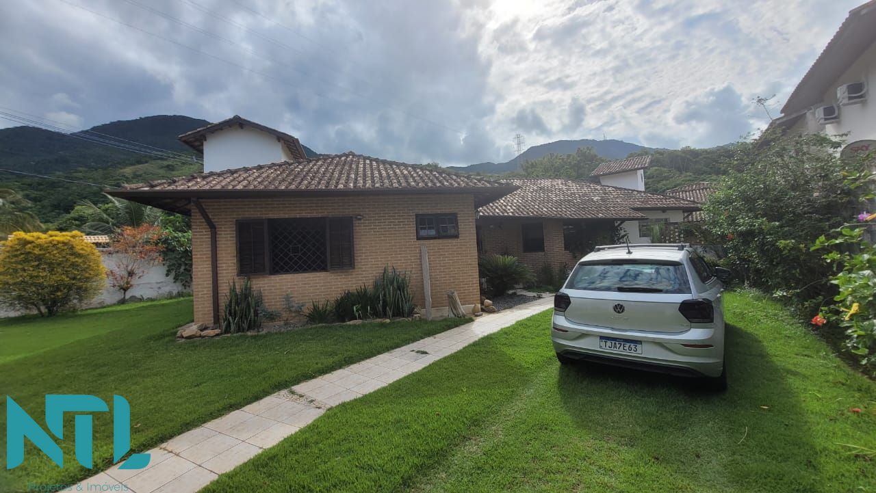 Casa, 3 quartos, 232 m² - Foto 1