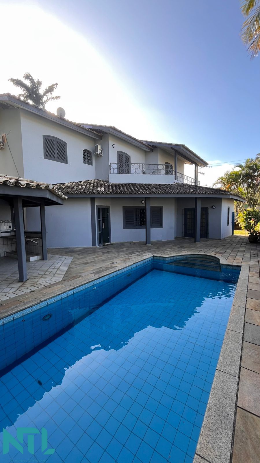 Sobrado, 3 quartos, 369 m² - Foto 1