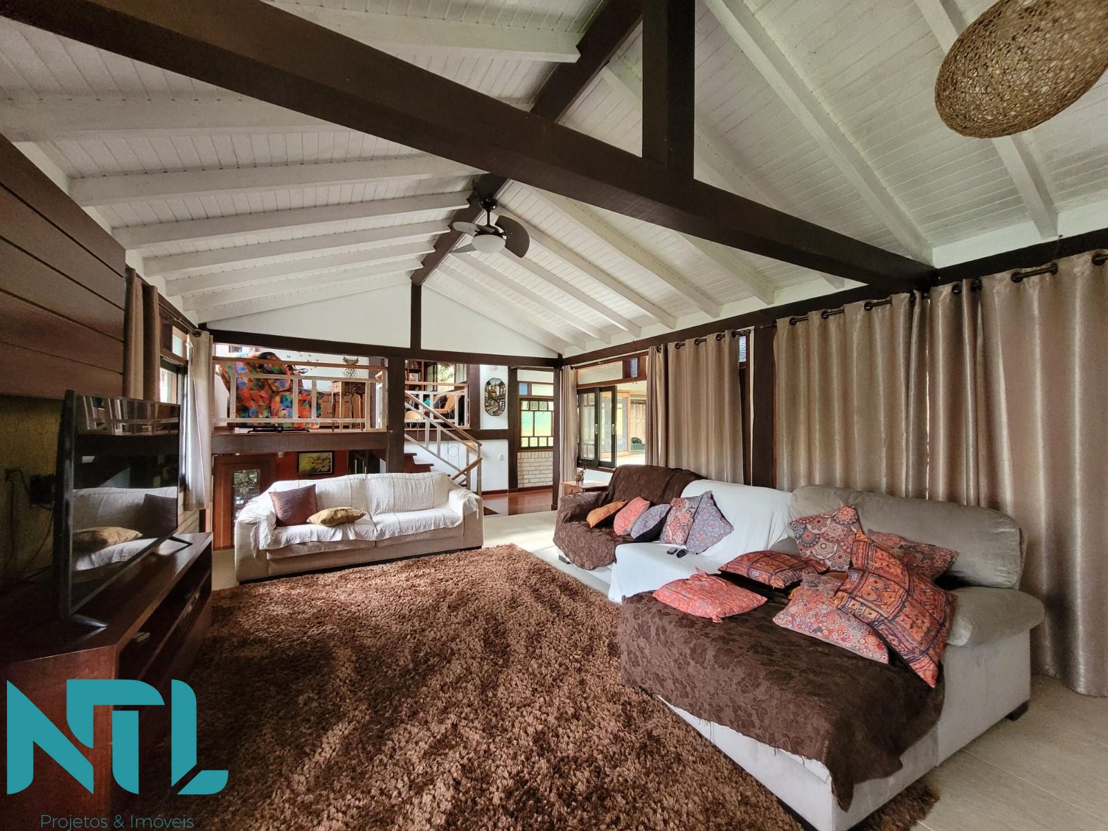 Casa à venda com 3 quartos, 400m² - Foto 27