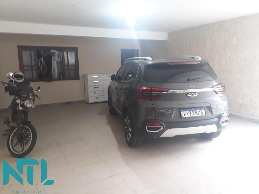 Casa à venda com 3 quartos, 395m² - Foto 30