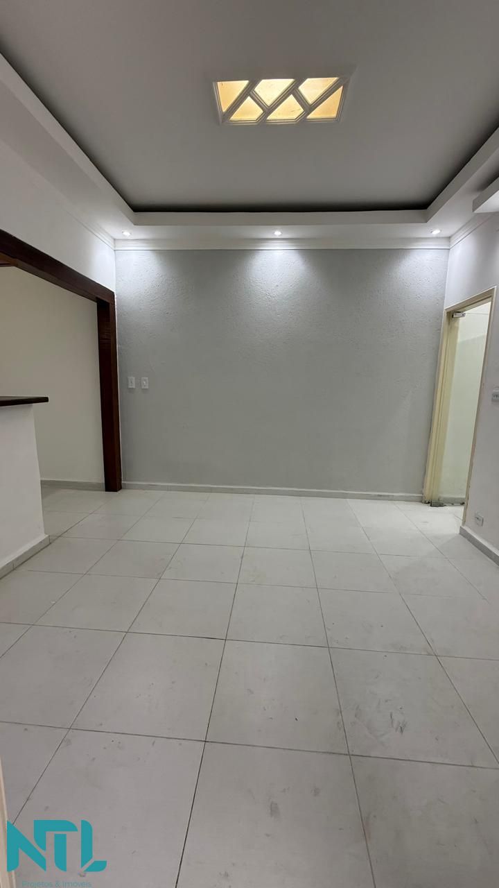 Casa à venda com 2 quartos, 90m² - Foto 8