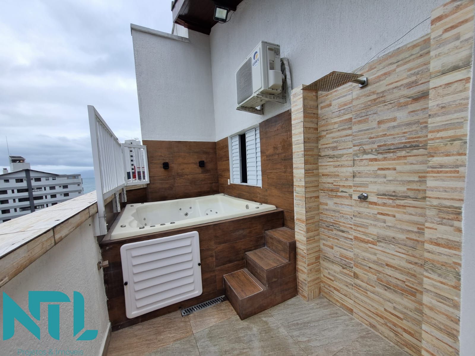 Cobertura à venda com 3 quartos, 216m² - Foto 5