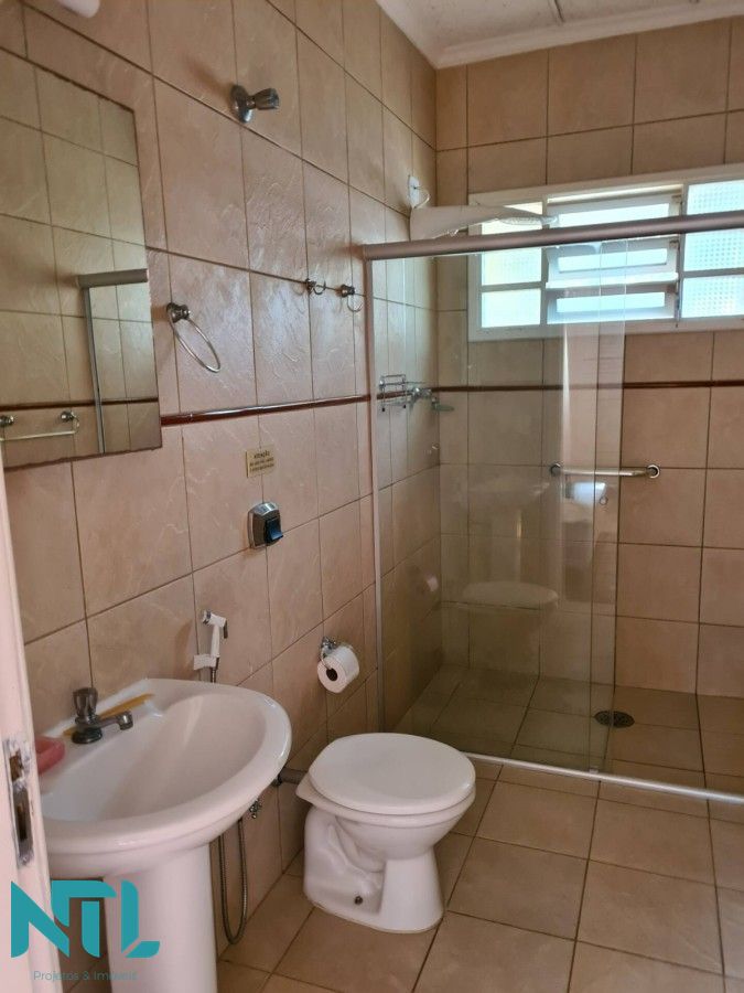 Casa, 5 quartos, 250 m² - Foto 20