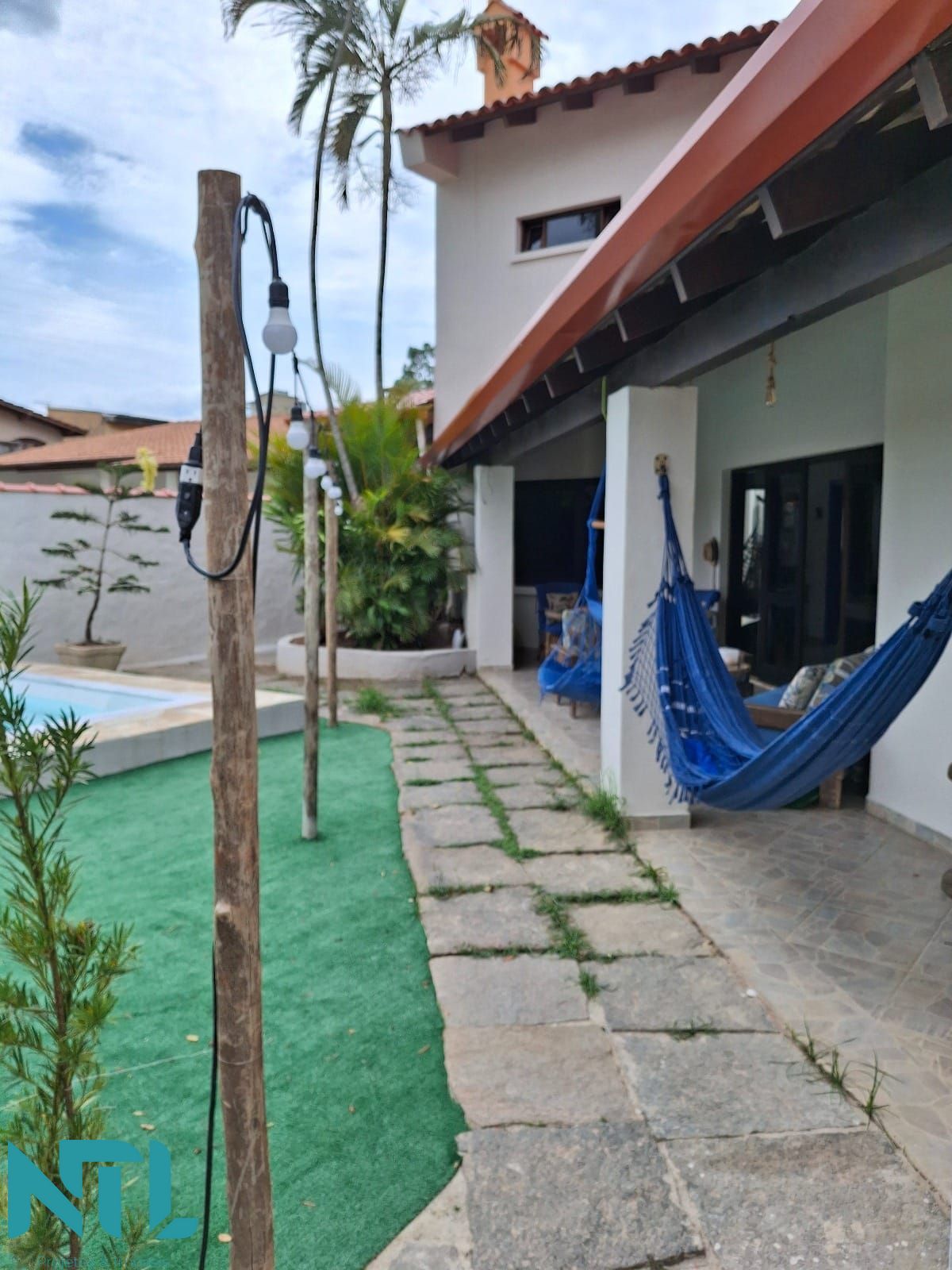 Casa à venda com 3 quartos, 230m² - Foto 4