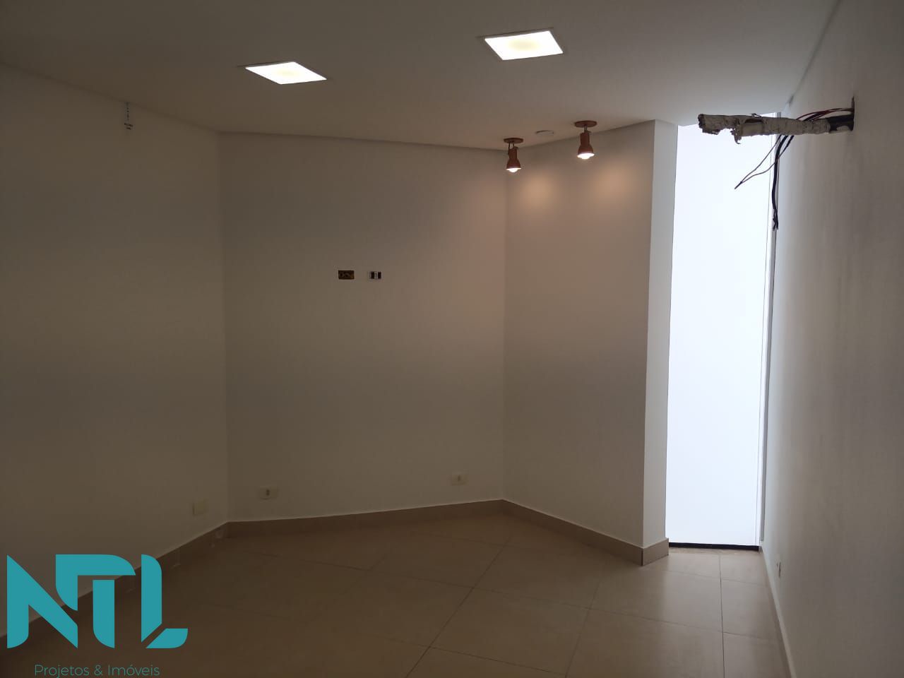 Conjunto Comercial-Sala para alugar com 2 quartos, 60m² - Foto 5