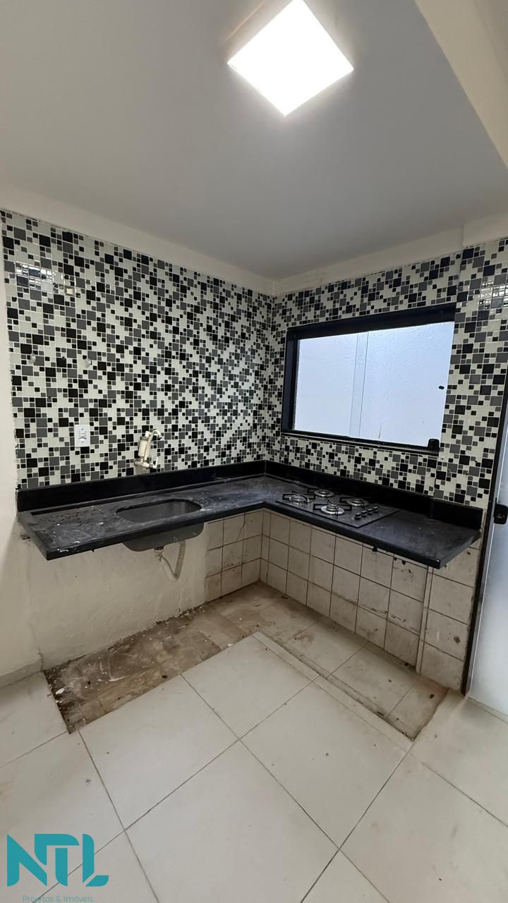 Casa à venda com 2 quartos, 90m² - Foto 6