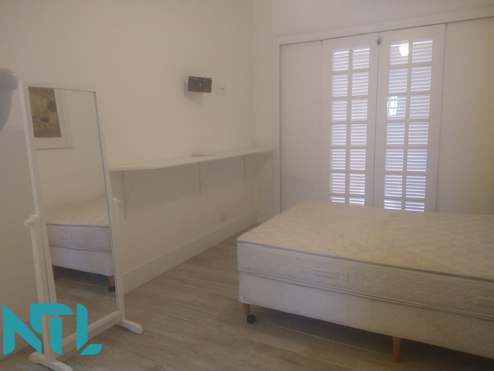 Casa à venda com 4 quartos, 145m² - Foto 15