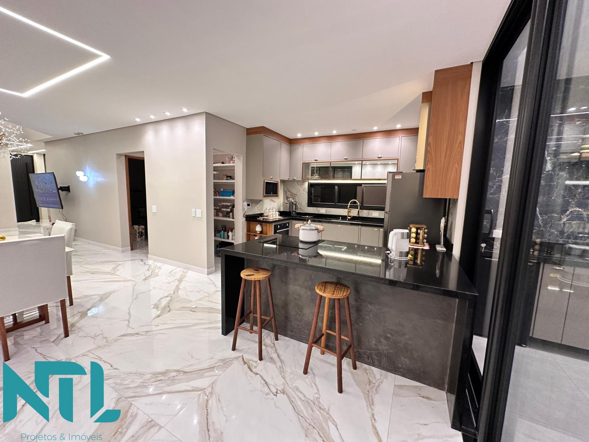 Sobrado à venda com 4 quartos, 194m² - Foto 12