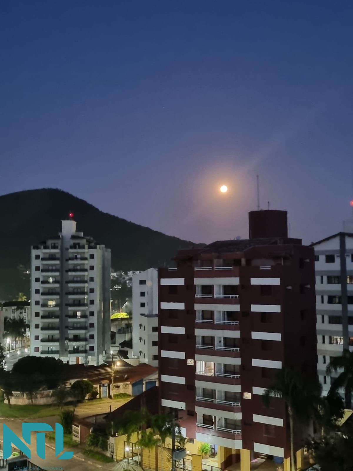 Cobertura à venda com 3 quartos, 216m² - Foto 35